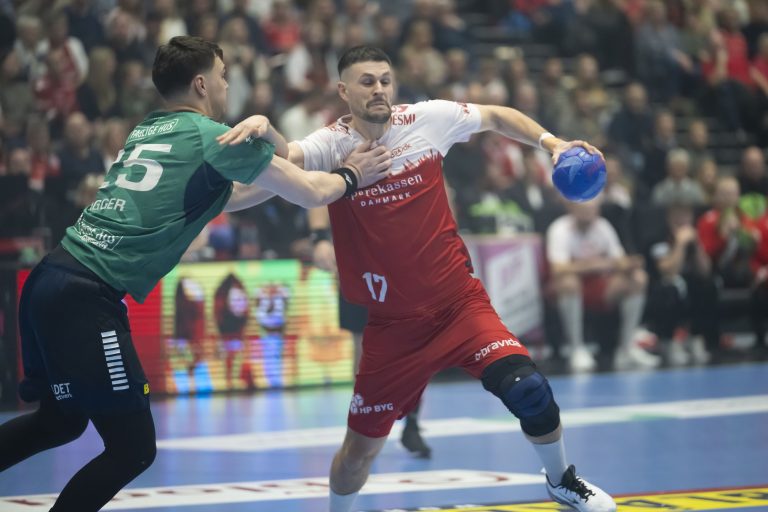 HTH LIGAEN i Sparekassen Danmark Arena
Aalborg Håndbold-TMS Ringsted Foto: Henrik Hansen