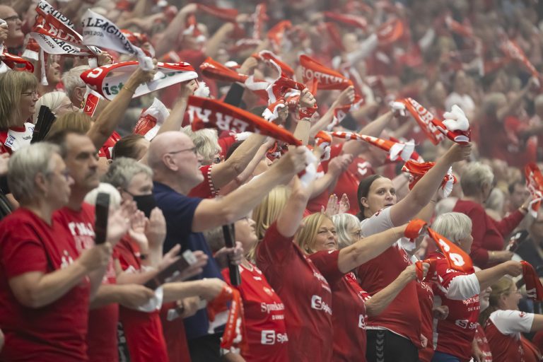 HTH LIGAEN i Sparekassen Danmark Arena
DM semifinale Aalborg Håndbold-THH Holstebro Foto: Henrik Hansen