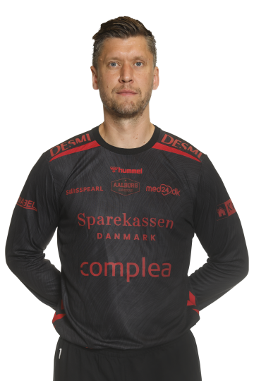 1 Niklas Landin half